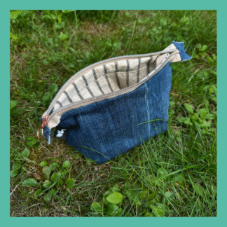 Necessaire Jeans mit Streifen